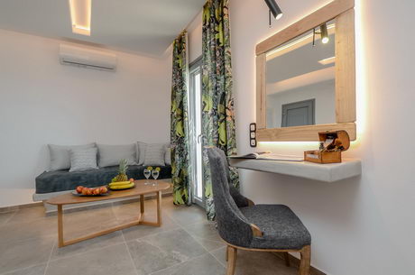 Ariadne Apartment